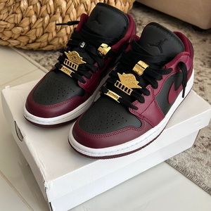 Wmns Nike Jordan 1 low